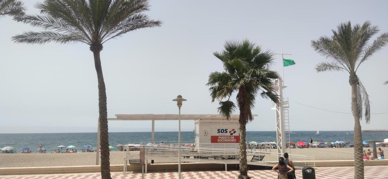 Apartamento Playa Zapillo Almeria Bagian luar foto